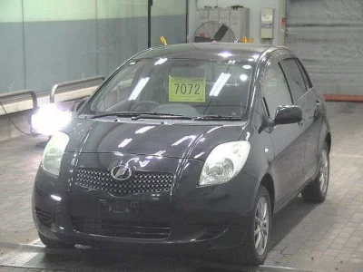 Toyota VITZ  с аукциона в Японии