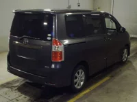 Toyota NOAH лот № 8029 оценка 3.5  с аукциона в Японии 1