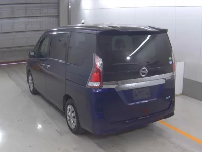 Nissan SERENA  с аукциона в Японии