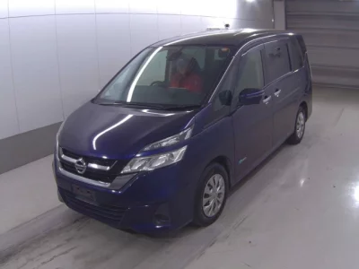 Nissan SERENA  с аукциона в Японии