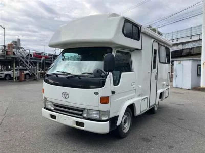Toyota DYNA  с аукциона в Японии