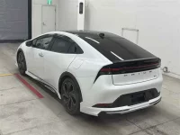 Toyota PRIUS лот № 30076 оценка R  с аукциона в Японии 1