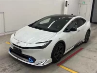 Toyota PRIUS лот № 30076 оценка R  с аукциона в Японии 3