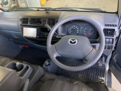 Mazda BONGO VAN  с аукциона в Японии