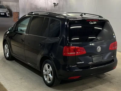Volkswagen GOLF TOURAN  с аукциона в Японии