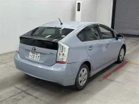 Toyota PRIUS лот № 30083 оценка R  с аукциона в Японии 4