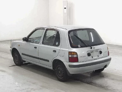 Nissan MARCH  с аукциона в Японии
