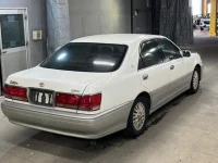 Toyota CROWN лот № 58 оценка R  с аукциона в Японии 4