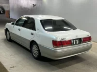 Toyota CROWN лот № 58 оценка R  с аукциона в Японии 1