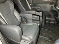 Toyota VELLFIRE лот № 30090 оценка 5  с аукциона в Японии 7