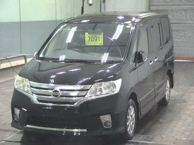 Nissan SERENA  с аукциона в Японии