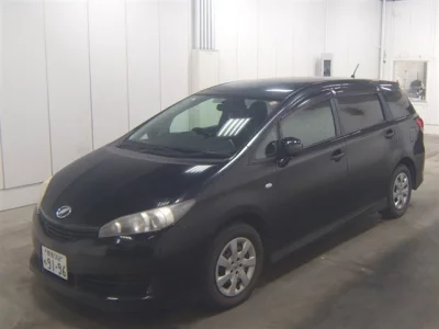 Toyota WISH  с аукциона в Японии