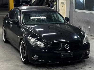 Nissan FUGA  с аукциона в Японии