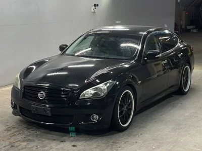 Nissan FUGA  с аукциона в Японии