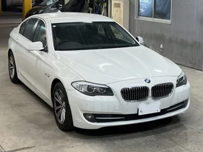 BMW 5-Series  с аукциона в Японии