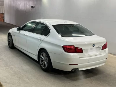BMW 5-Series  с аукциона в Японии