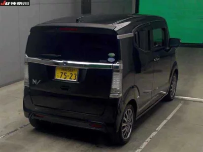 Honda N BOX SLASH