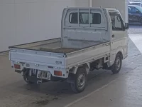 Suzuki CARRY TRUCK лот № 1017 оценка RA  с аукциона в Японии 1