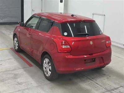 Suzuki SWIFT  с аукциона в Японии