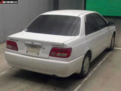 Toyota CARINA  с аукциона в Японии