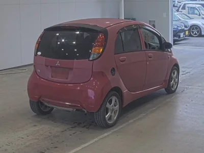 Mitsubishi I  с аукциона в Японии