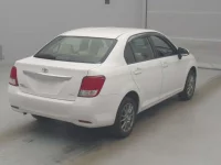 Toyota COROLLA AXIO лот № 70139 оценка 3  с аукциона в Японии 1