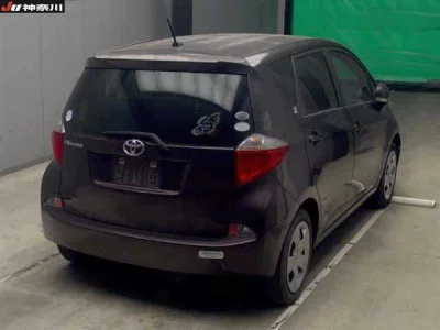 Toyota RACTIS  с аукциона в Японии