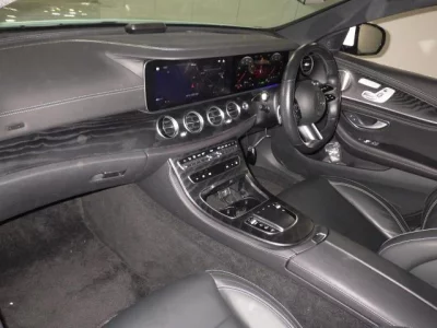 Mercedes-Benz E CLASS  с аукциона в Японии