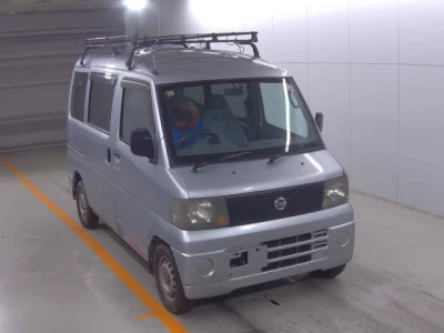 Nissan CLIPPER VAN