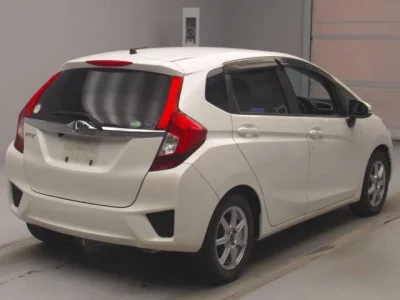 Honda FIT  с аукциона в Японии