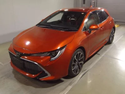 Toyota COROLLA SPORT  с аукциона в Японии