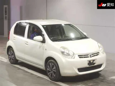 Toyota PASSO  с аукциона в Японии