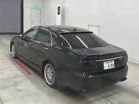 Toyota CROWN лот № 30134 оценка R  с аукциона в Японии 1