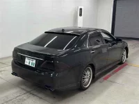 Toyota CROWN лот № 30134 оценка R  с аукциона в Японии 4