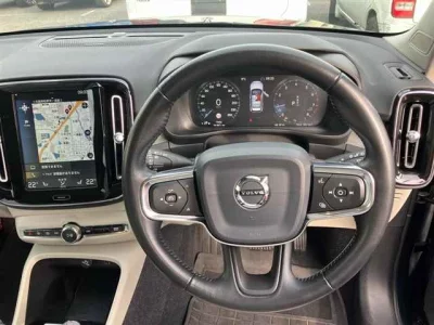 Volvo XC40  с аукциона в Японии