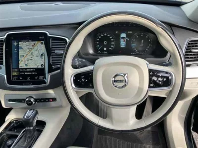 Volvo XC90  с аукциона в Японии