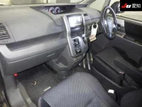 Toyota NOAH лот № 30045 оценка 3.5  с аукциона в Японии 2