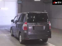 Toyota NOAH лот № 30045 оценка 3.5  с аукциона в Японии 1