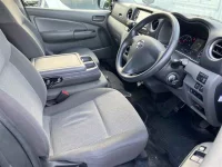 Nissan CARAVAN VAN лот № 30144 оценка 4  с аукциона в Японии 2