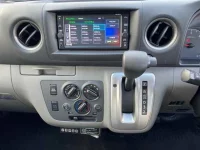 Nissan CARAVAN VAN лот № 30144 оценка 4  с аукциона в Японии 7