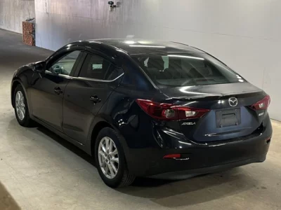 Mazda AXELA  с аукциона в Японии