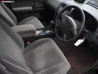 Nissan GLORIA лот № 6051 оценка 4  с аукциона в Японии 7