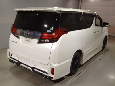 Toyota ALPHARD  с аукциона в Японии