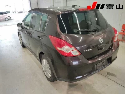 Nissan TIIDA