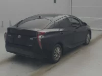 Toyota PRIUS лот № 70165 оценка RA  с аукциона в Японии 1