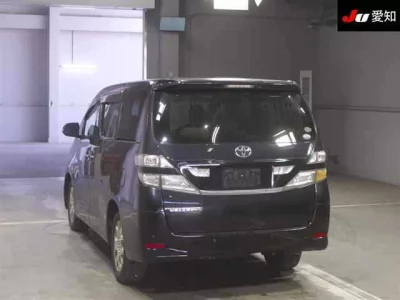 Toyota VELLFIRE  с аукциона в Японии