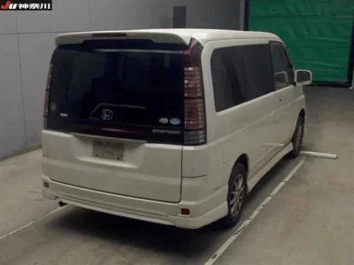 Honda STEP WAGON  с аукциона в Японии