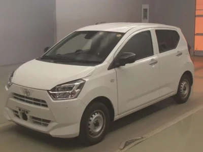 Toyota PIXIS EPOCH  с аукциона в Японии