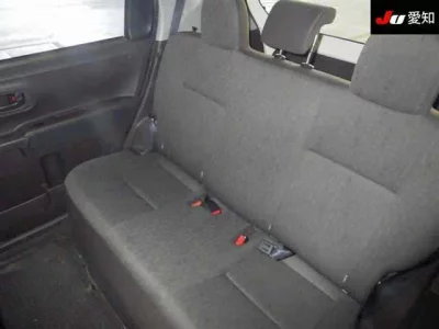 Toyota PORTE  с аукциона в Японии