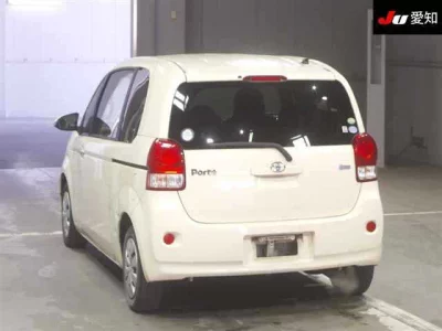 Toyota PORTE  с аукциона в Японии